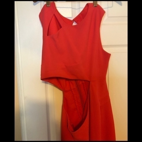 BCBGMAXAZRIA Kimora Sleeveless Cutout Gown Sz 6 - Picture 6 of 6